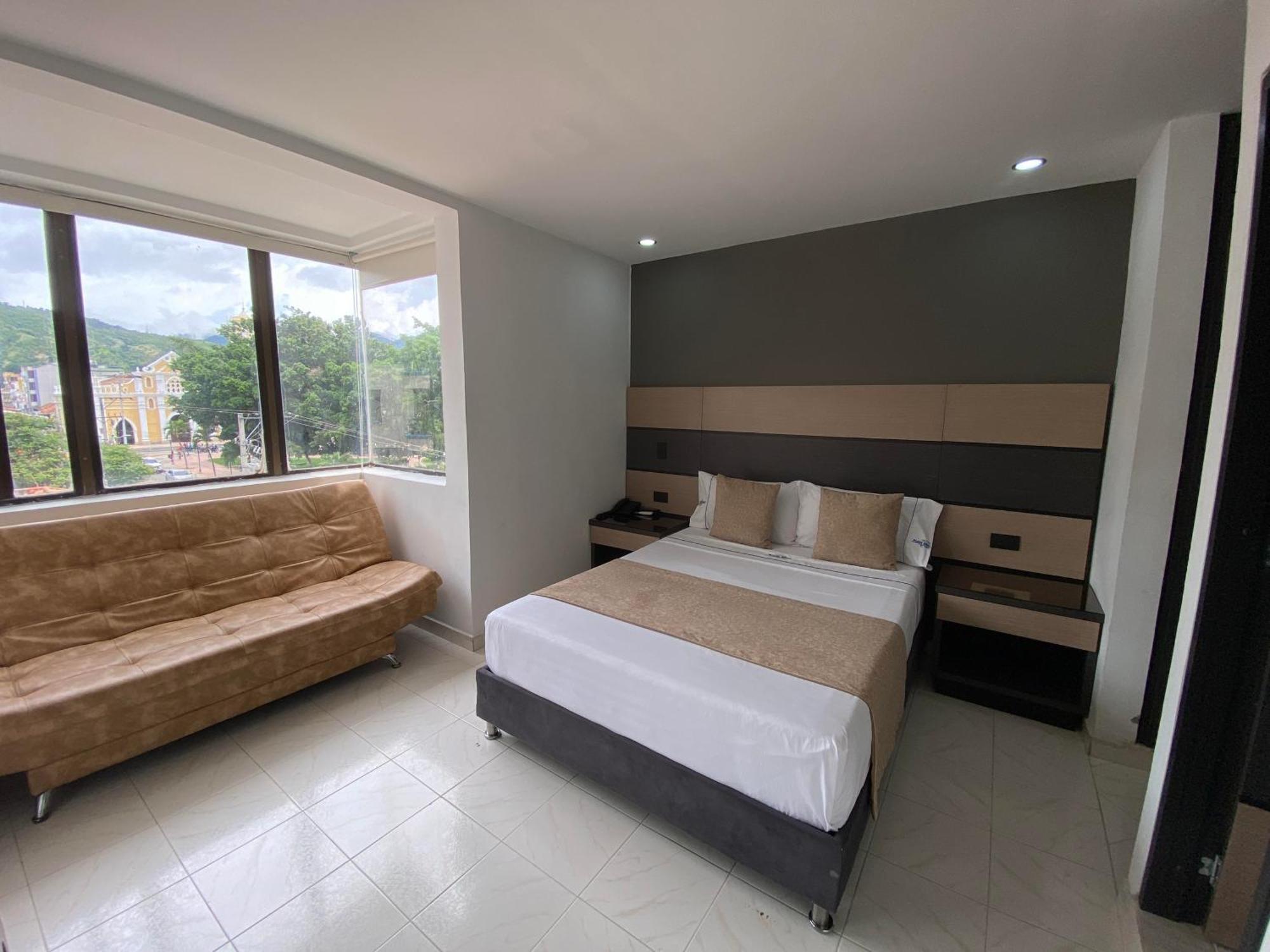 Hotel Plaza Real Ocana Luaran gambar
