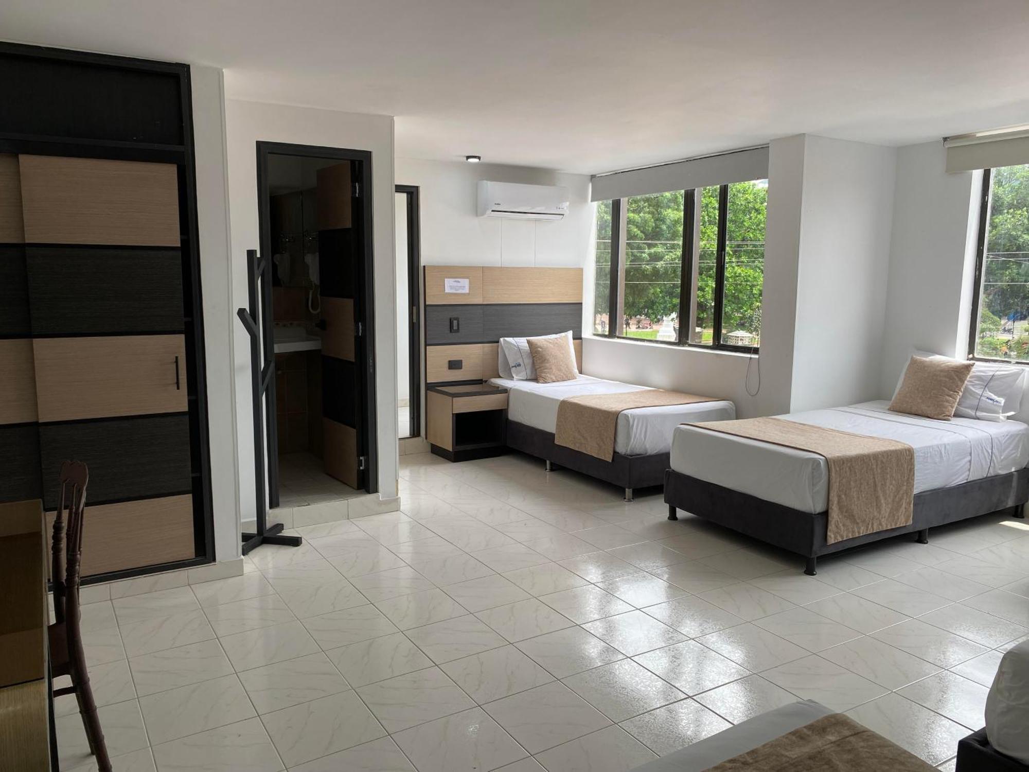 Hotel Plaza Real Ocana Luaran gambar
